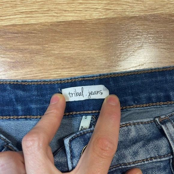 Tribal Jeans Distressed Jeans Size 30x27 - Picture 3 of 10